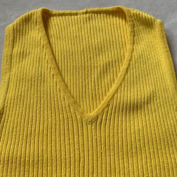 Yellow Ribbed Sweater Vest 🌼 - Picture 2 of 4